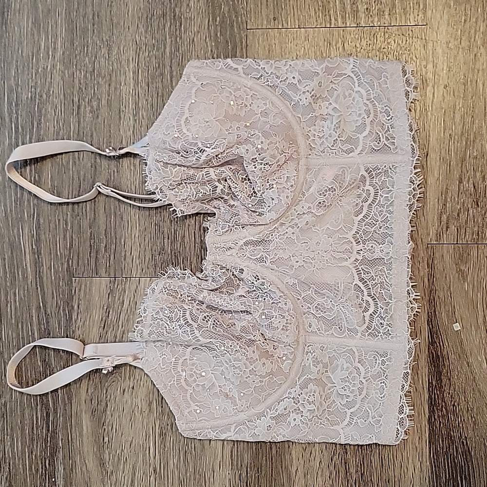 Victoria Secret Size 34DD off-white corset